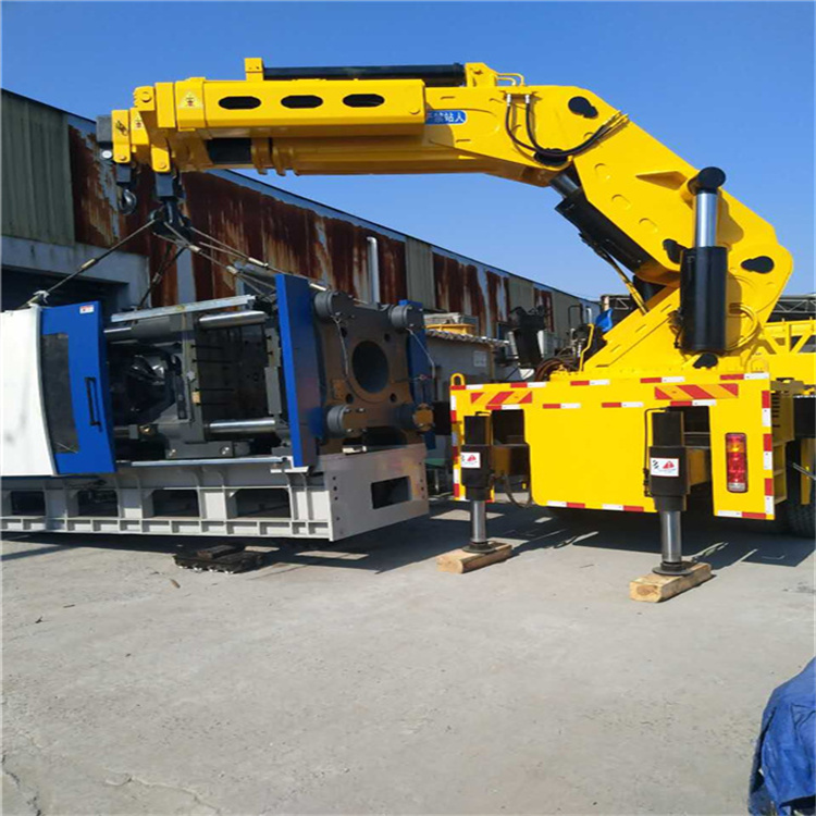 桐梓 大吨位折臂吊出租费用解析：一小时租赁多少钱