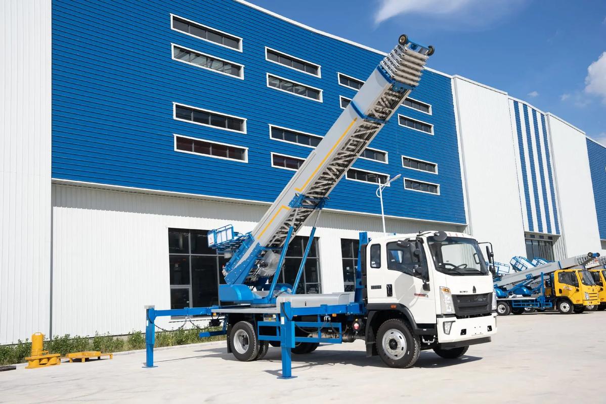 桐梓小型云梯车上料车租赁多少钱