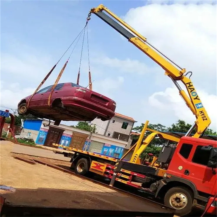 桐梓吊车救援小汽车怎么吊