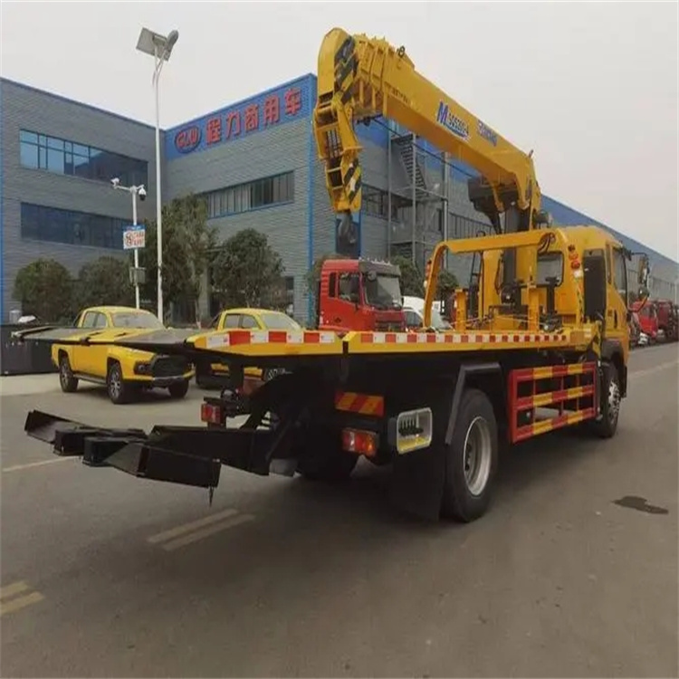 桐梓附近小随车吊出租电话，轻松解决搬运烦恼