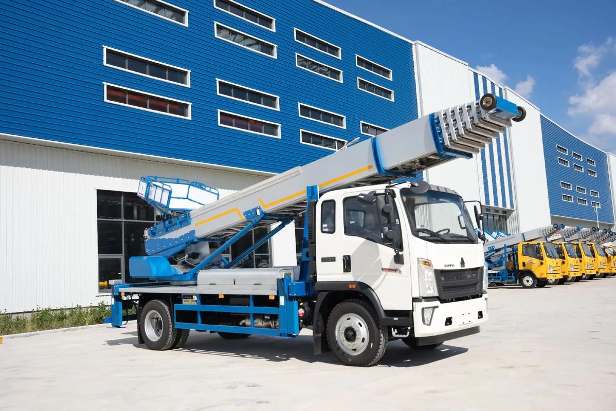 桐梓出租云梯车高空作业车 建筑垃圾搬运