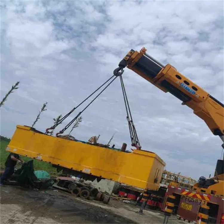 桐梓随车吊吊集装箱怎么吊